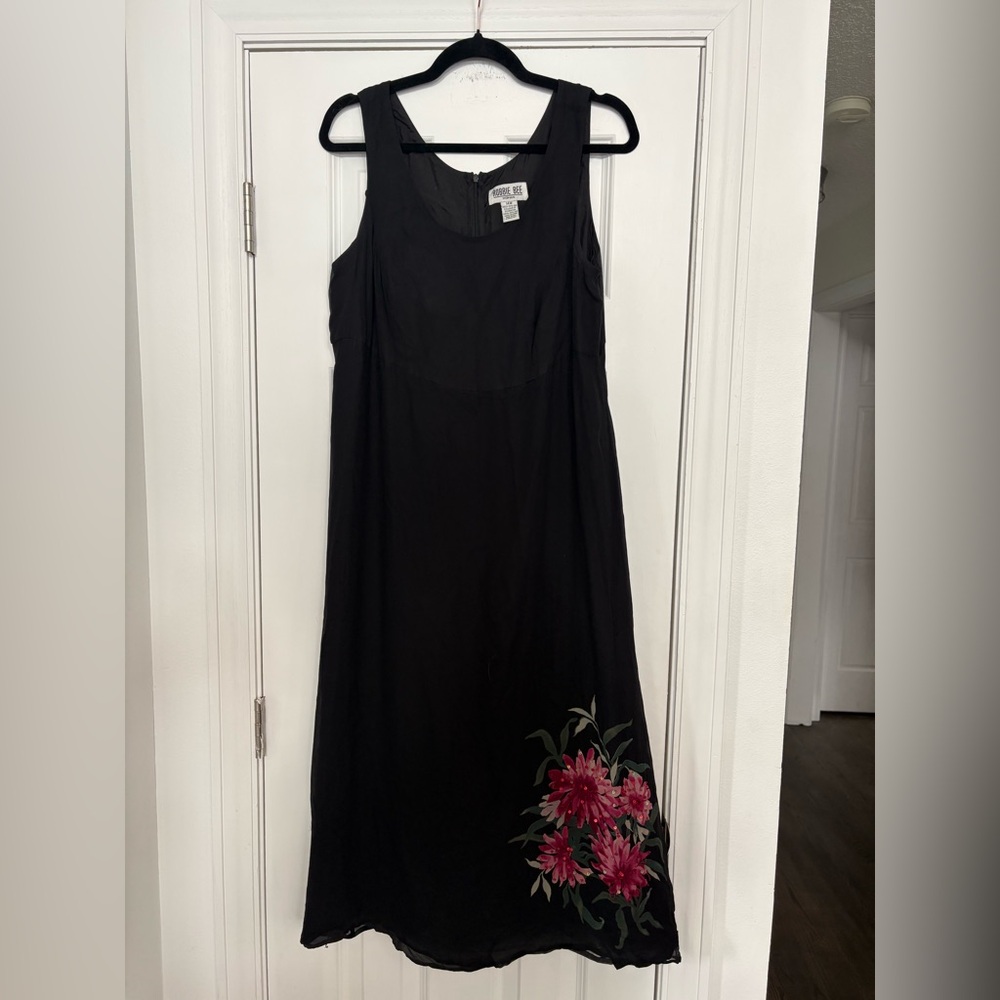 Robbie Bee Black 100% Silk Dress with Floral/Sequin Design